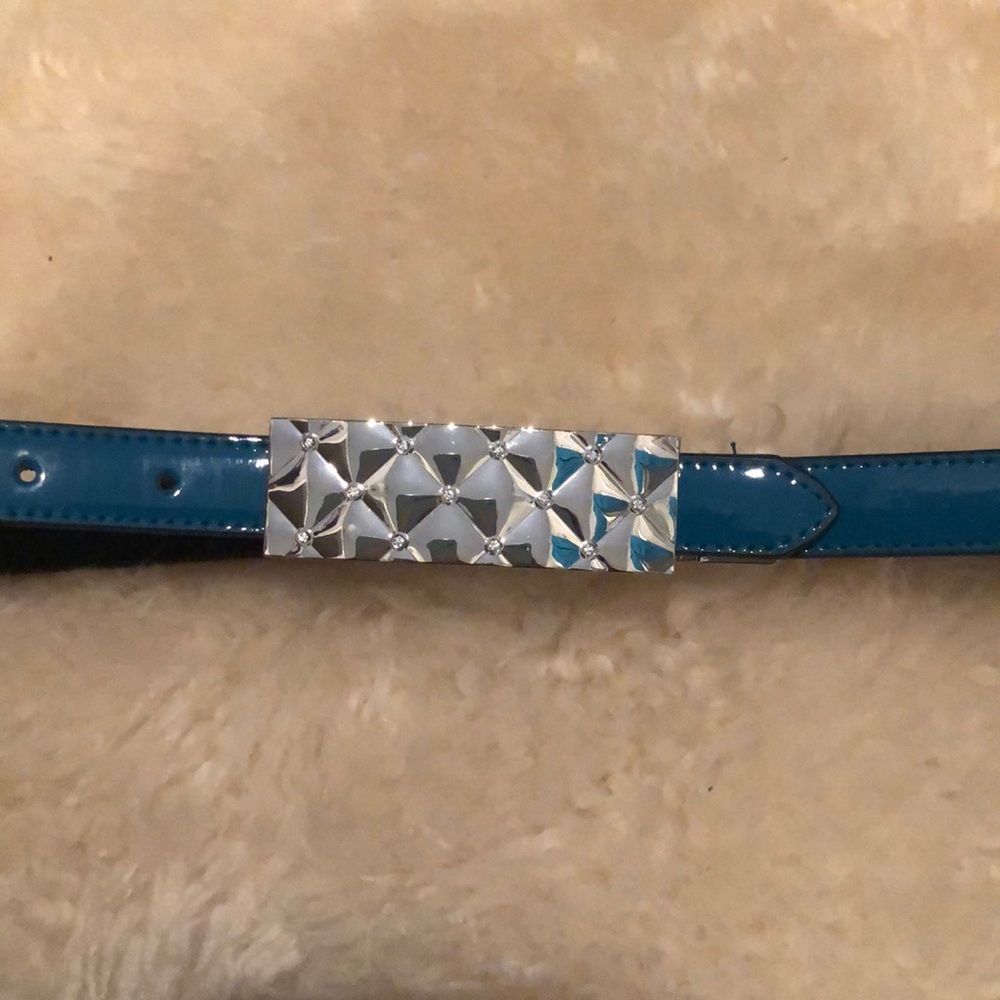 White House Black Market Teal Patent Belt